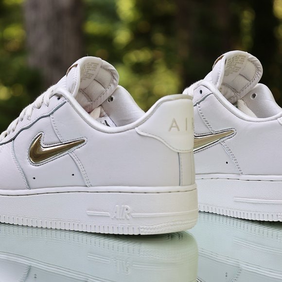 Nike Air Force 1 Premium LX Jewel Phantom - Picture 13 of 15